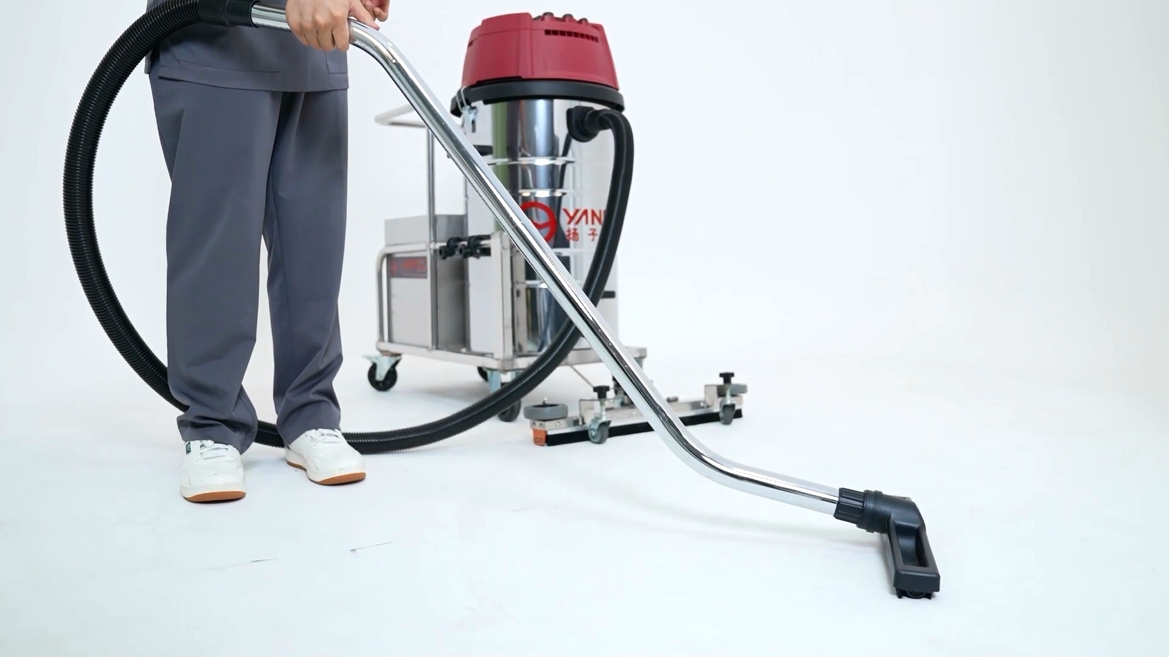 扬子工业吸尘器YZ-C2视频